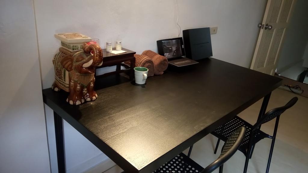 E&G Guest House Bangkok Extérieur photo