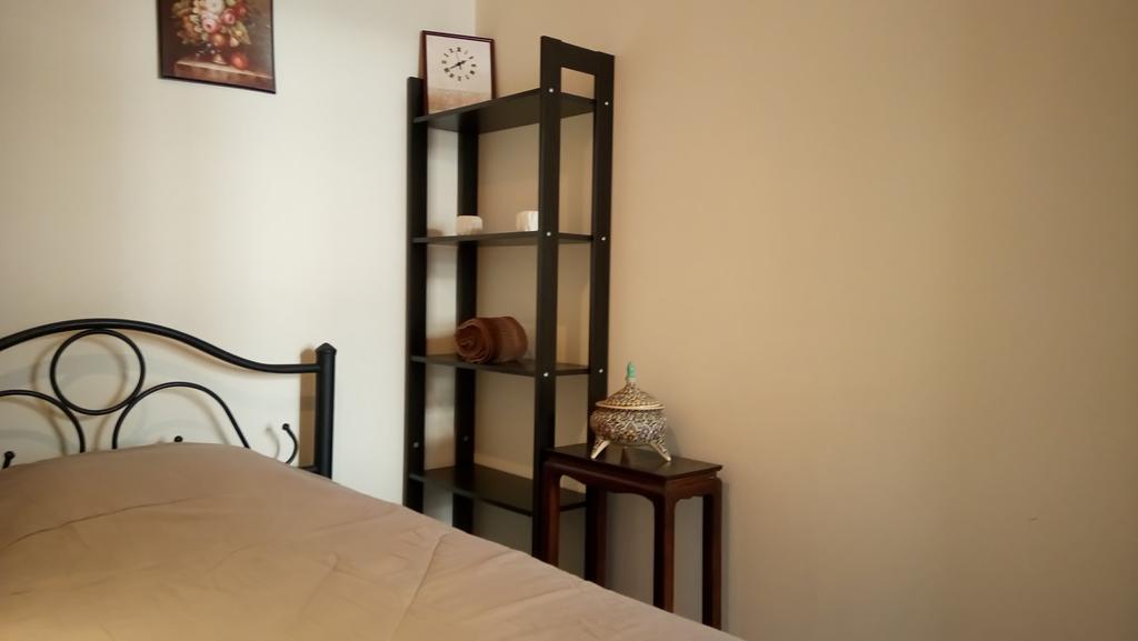 E&G Guest House Bangkok Extérieur photo