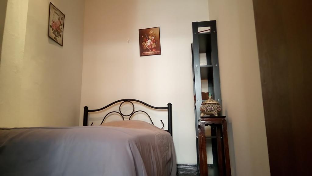 E&G Guest House Bangkok Extérieur photo