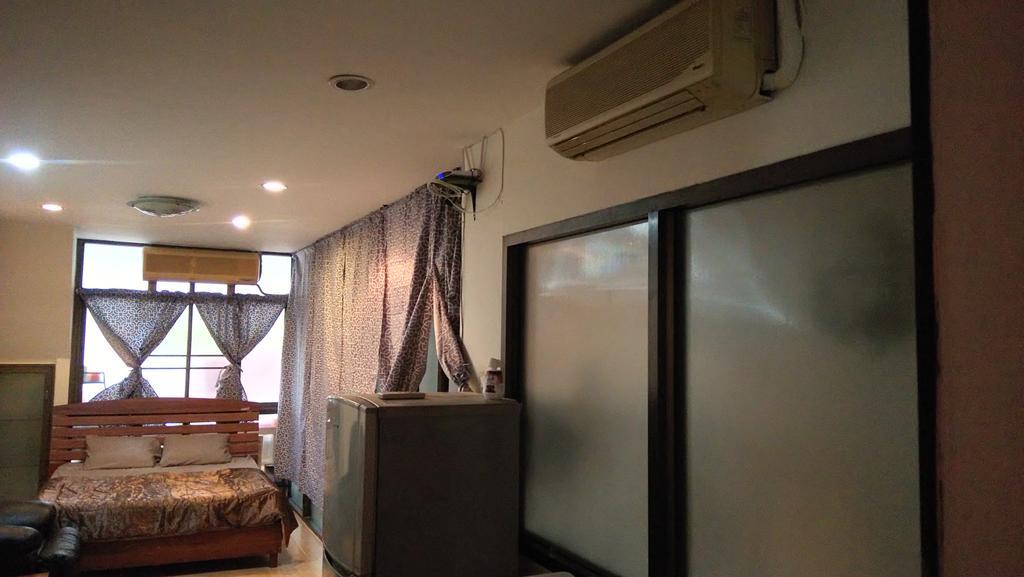 E&G Guest House Bangkok Extérieur photo